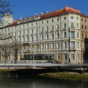 & Infinity Fiume