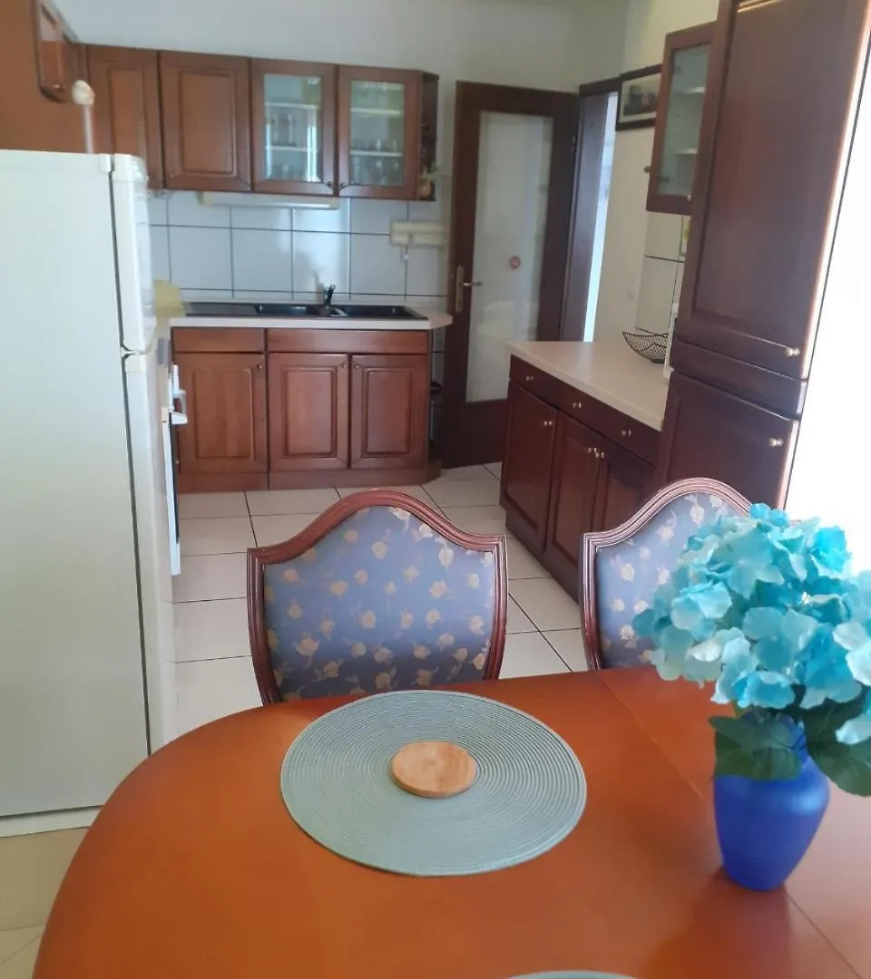 Vrata Jadrana 1 Apartment Rijeka